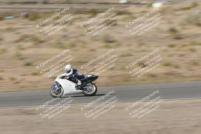 media/Apr-20-2025-AHRMA (Sun) [[393a79c373]]/Race/Group 11 early race/Turn 4b/